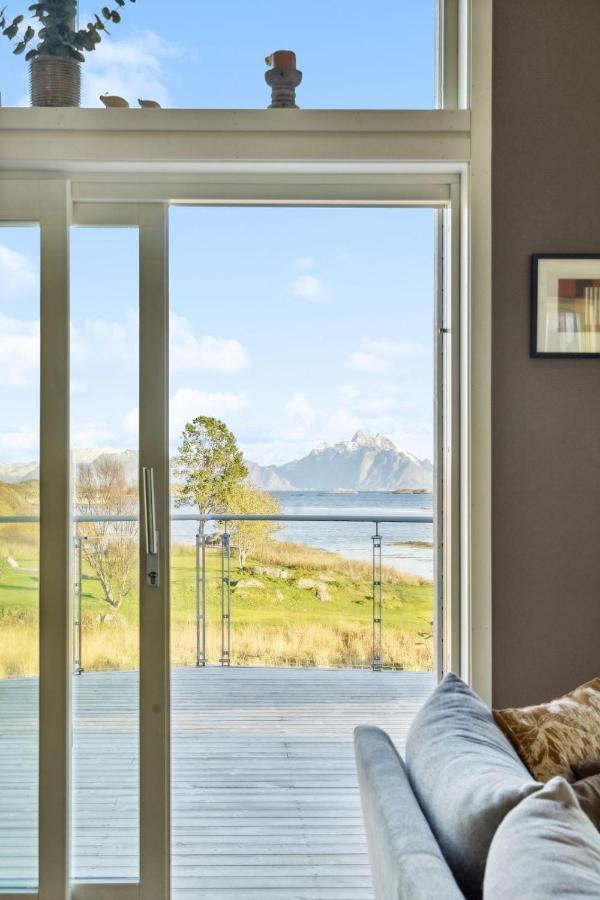 Large In Lofoten With Fantastic Views - 4 Bedrooms And 9 Beds. Villa