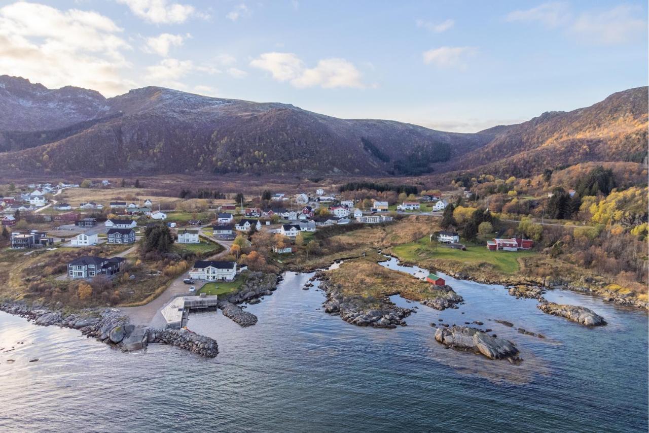 Large In Lofoten With Fantastic Views - 4 Bedrooms And 9 Beds. *